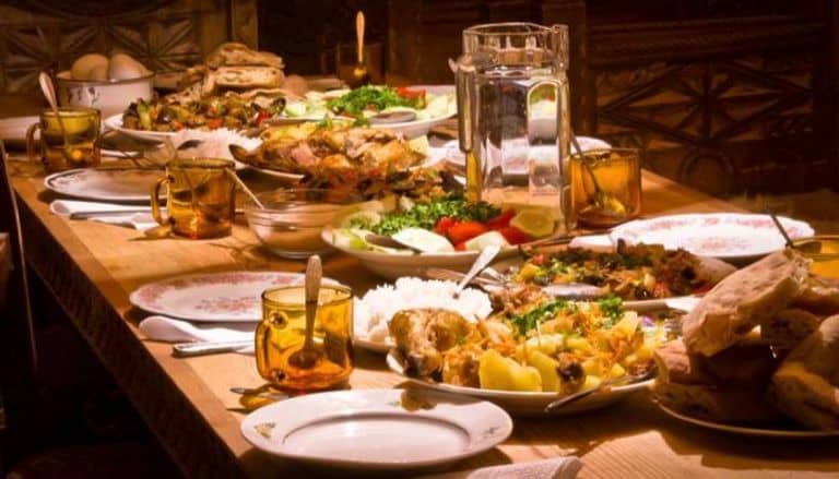 3 أسباب تُشعرك بـ«الخمول» بعد الإفطار في رمضان