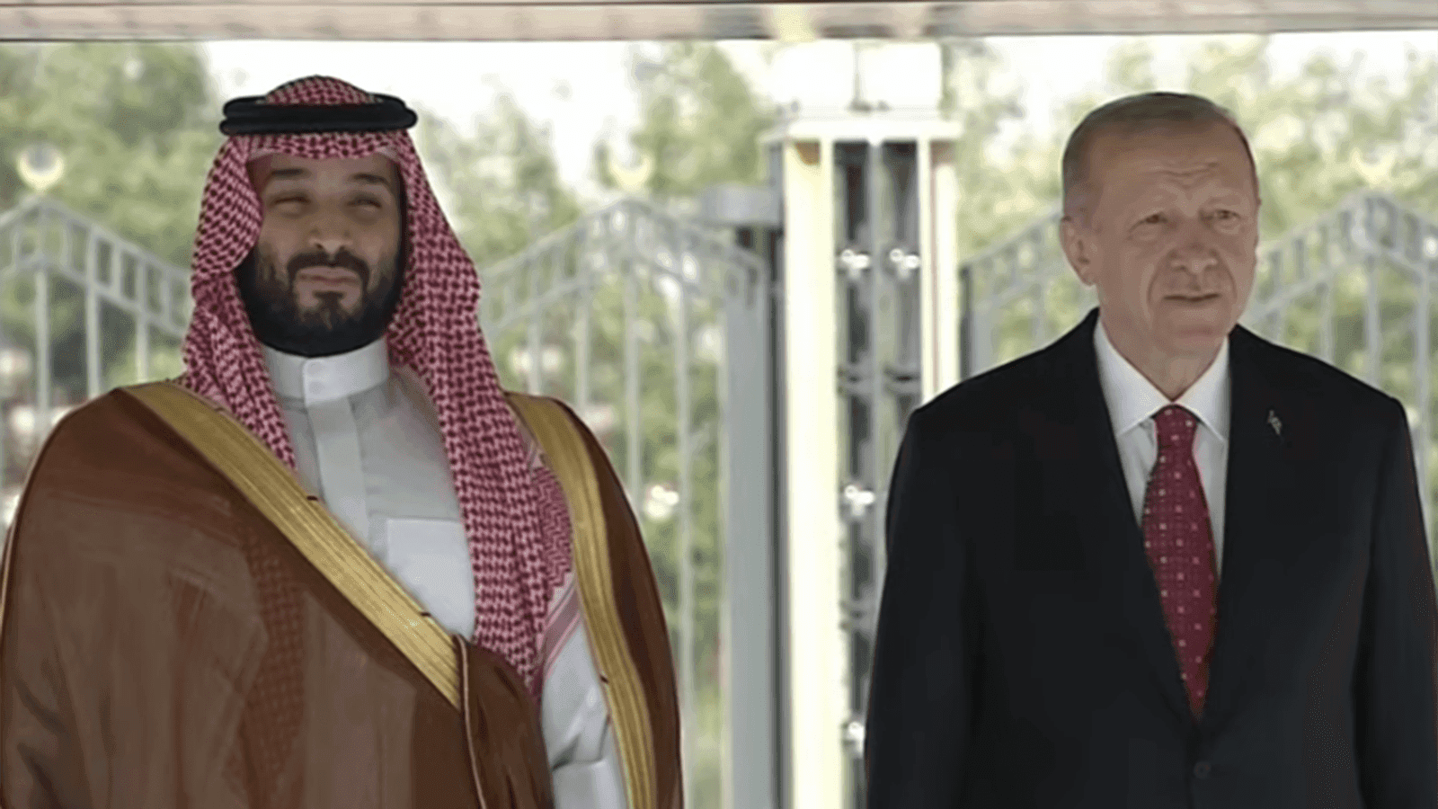 فيديو.. مراسم استقبال الأمير محمد بن سلمان في أنقرة