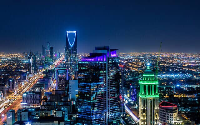 مشروع الاستثمار والتخصيص للأندية الرياضية.. أبرز التفاصيل