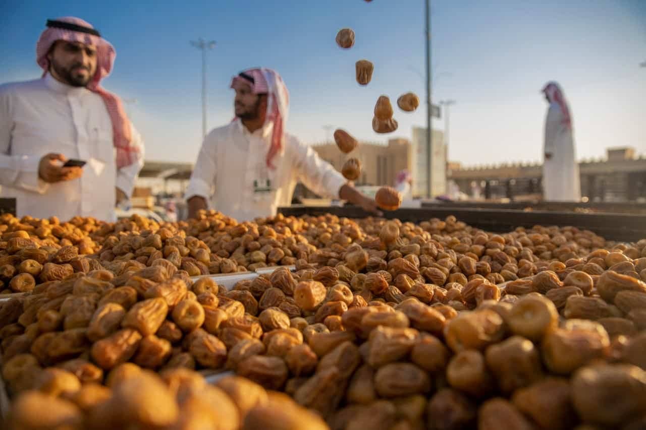 المملكة تحقق زيادة في صادرات التمور ومشتقاتها خلال 2022.. كم بلغت؟