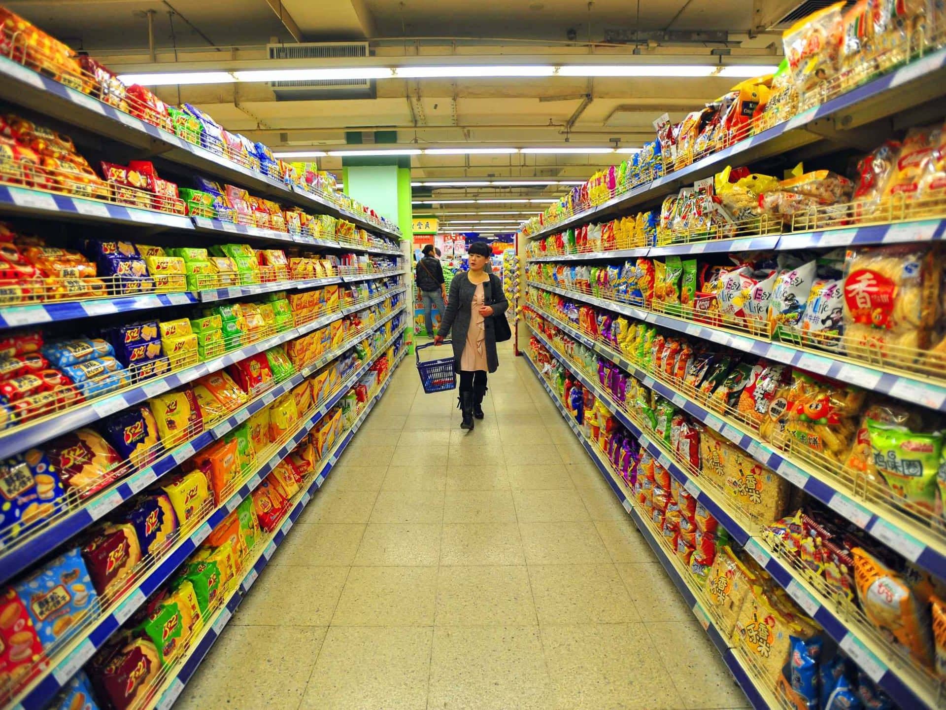 تاريخيًا مقابل الآن.. هكذا تغيرت شعارات أشهر العلامات التجارية للوجبات الخفيفة