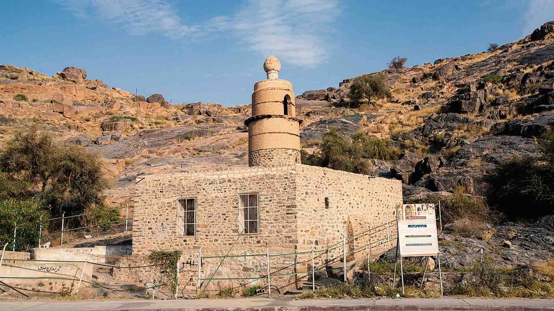 &#8220;المدهون&#8221; و&#8221;الجلعود&#8221;.. أسرار تسمية المساجد التاريخية بالمملكة