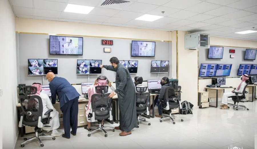 تفعيل لغة جديدة في الحرمين الشريفين.. تعرف عليها