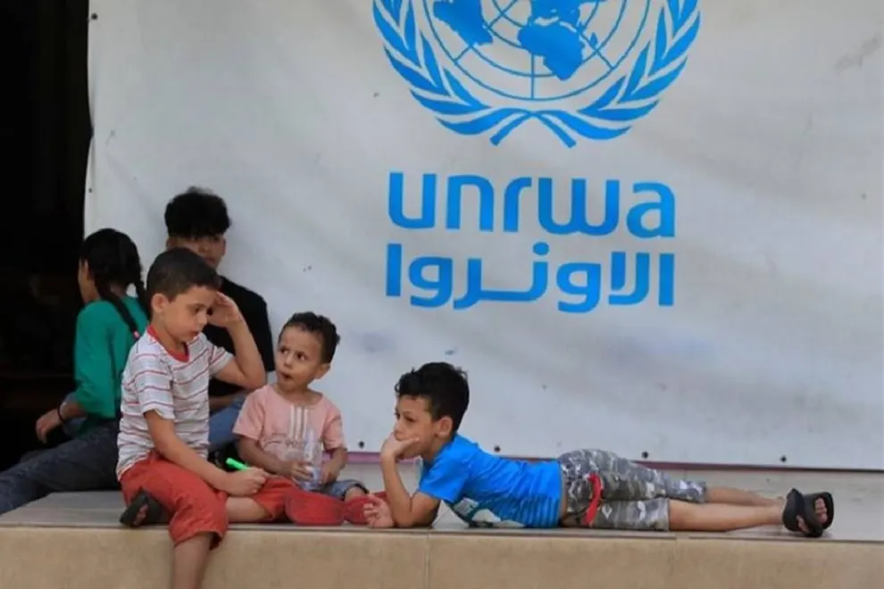 لماذا تم إنهاء خدمات بعض موظفي الأونروا؟