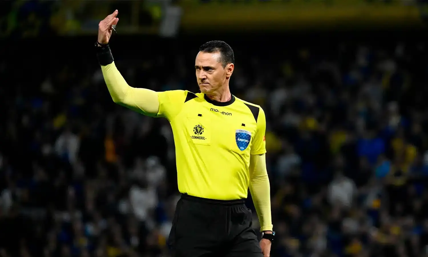 ويلمار رولدان.. كل ما تريد معرفته عن حكم مباراة النصر والهلال القادمة