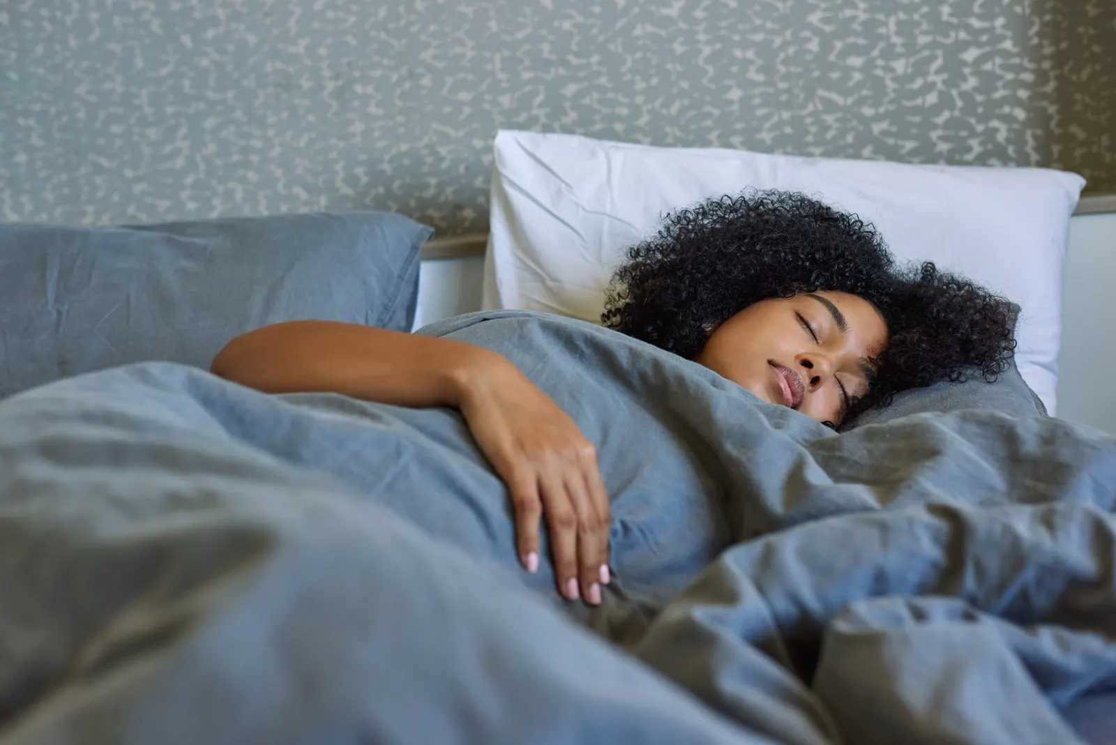 قيلولة نهاية الأسبوع.. هكذا تؤثر على صحة قلبك