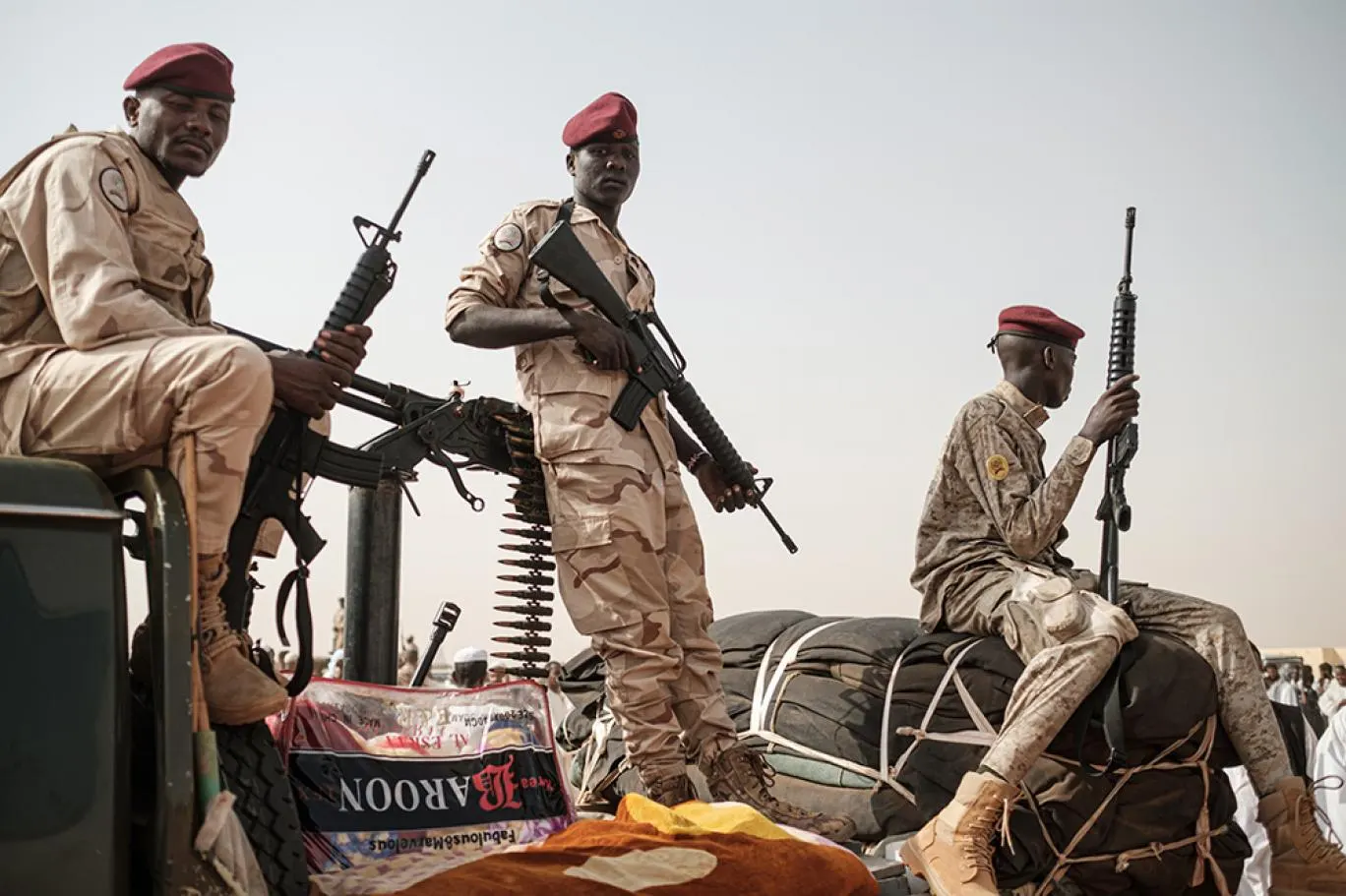 ما هي قوات الدعم السريع التي تشتبك مع الجيش في السودان؟