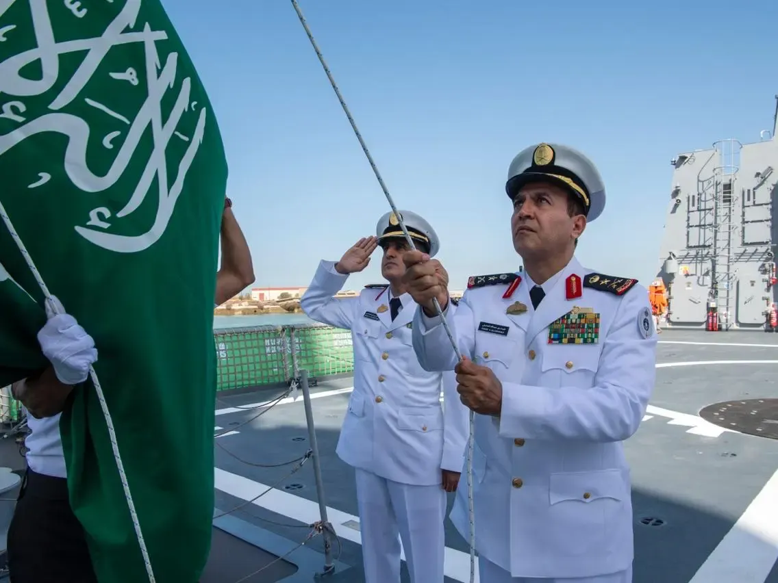 البحرية الملكية السعودية تصدر كتاباً يوثق قصتها وتاريخها