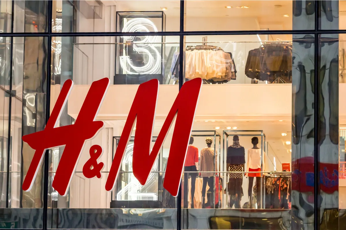سلسلة "H&M" تقرر بيع الملابس والإكسسوارات المستعملة