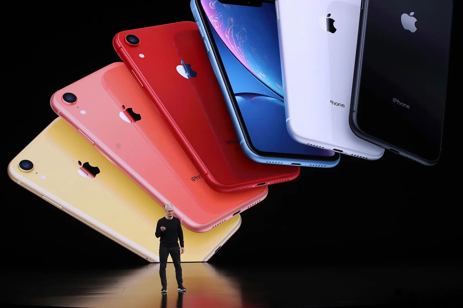 Apple تطمح لتجاوز مشاكلها الأخيرة.. ماذا ننتظر من هواتف iPhone الجديدة؟