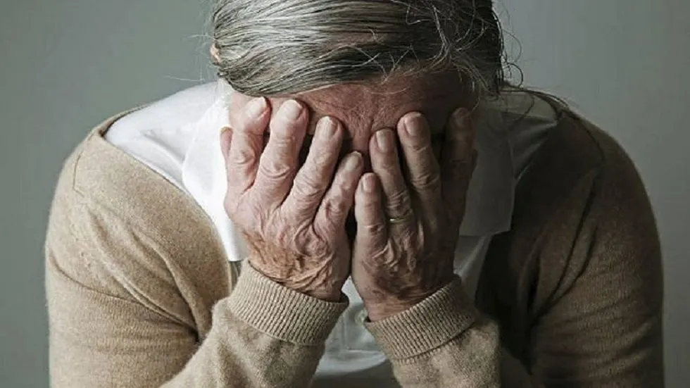 ألزهايمر ينخر العقول.. أرقام حول مرض المسح البطيء
