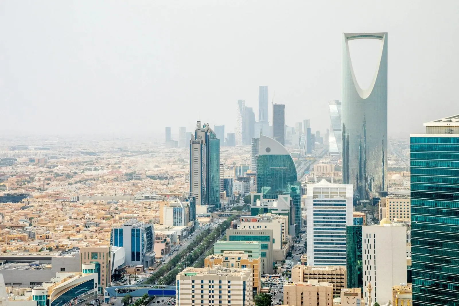 إنفوجرافيك| السوق السعودية الرابح الوحيد بين الأسواق المالية الخليجية اليوم