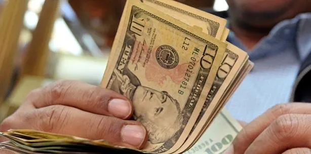 ما أكثر العملات العالمية تراجعاً أمام الدولار