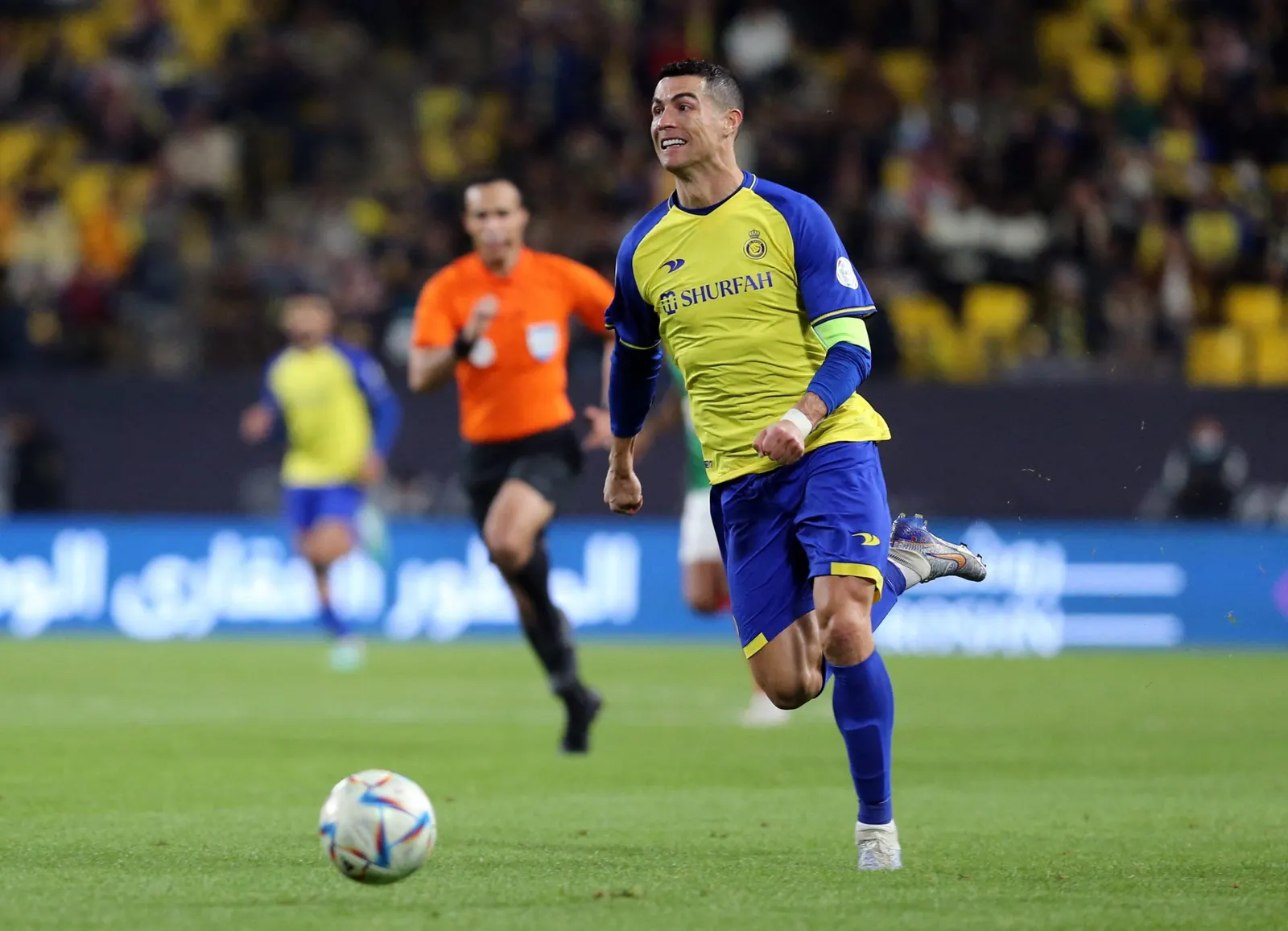 فيديو| فؤاد أنور يكشف أسباب تألق كريستيانو في النصر السعودي