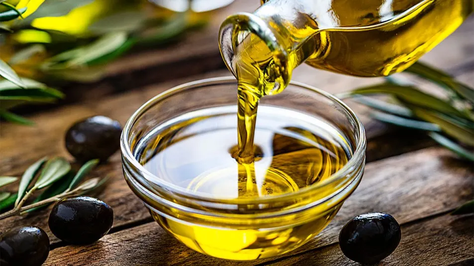 نصائح الخبراء لاختيار أفضل زيت زيتون