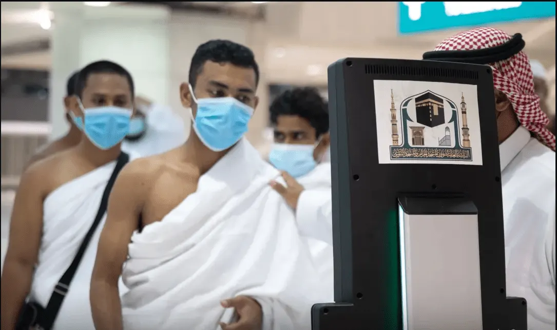 رئاسة شؤون الحرمين توفر "روبوت" لتوجيه الحجاج والمعتمرين.. ماذا يقدم؟