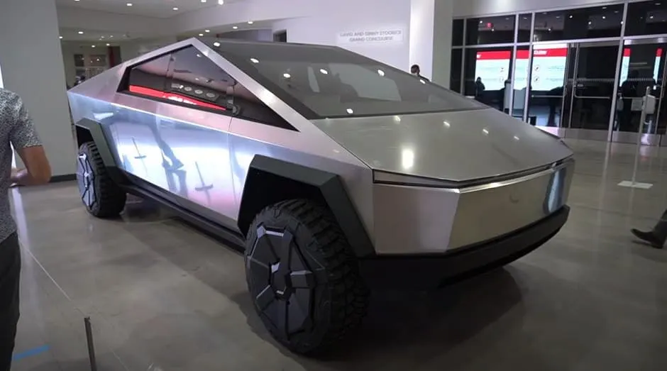 أبرز مواصفات شاحنة "سايبر تراك" الكهربائية الجديدة من "Tesla"