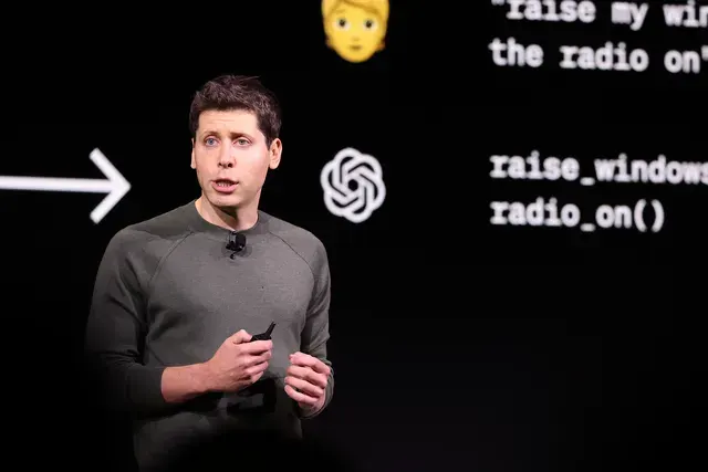 لماذا أعادت "OpenAI" سام ألتمان لقيادتها بعد أيام من الإقالة؟