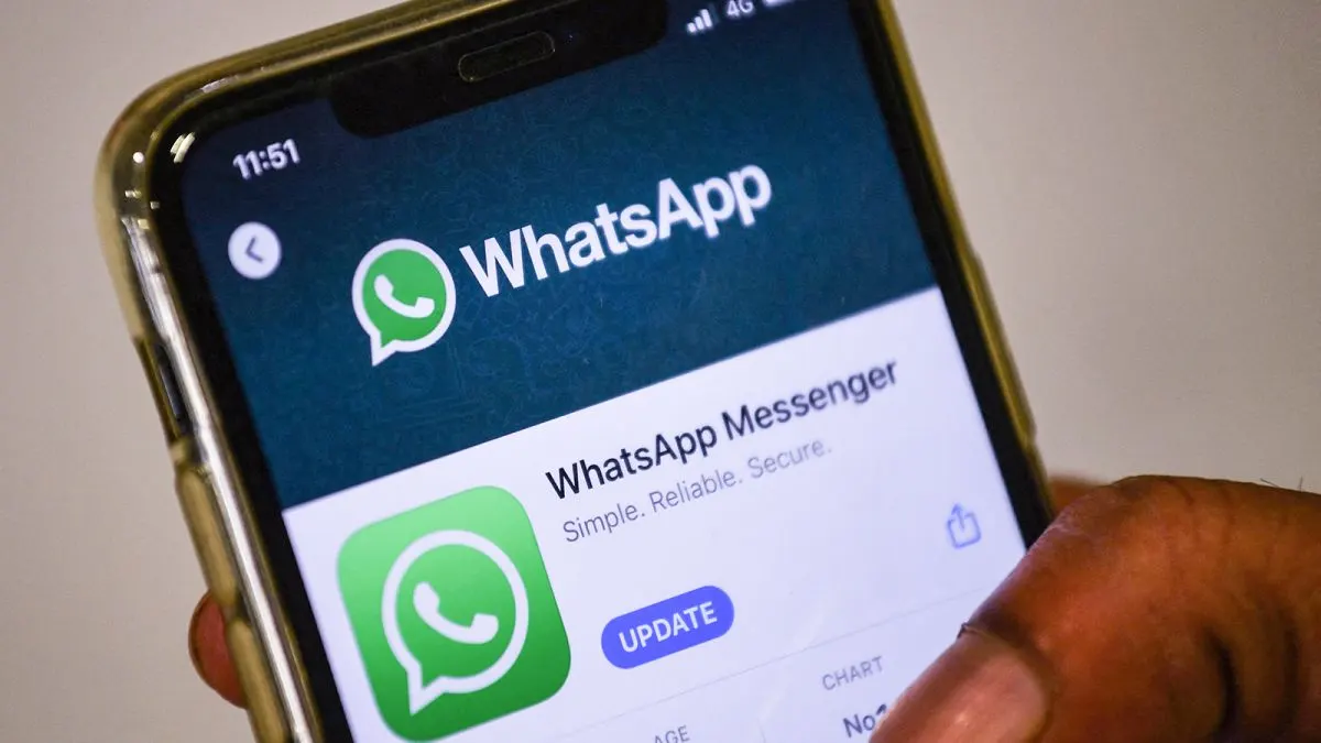 تطبيق "WhatsApp".. كيف يستفيد عملاق المراسلة من الذكاء الاصطناعي؟