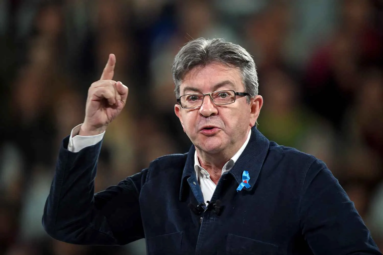 زعيم اليسار المتطرف يثير أزمة بعد الانتخابات الفرنسية