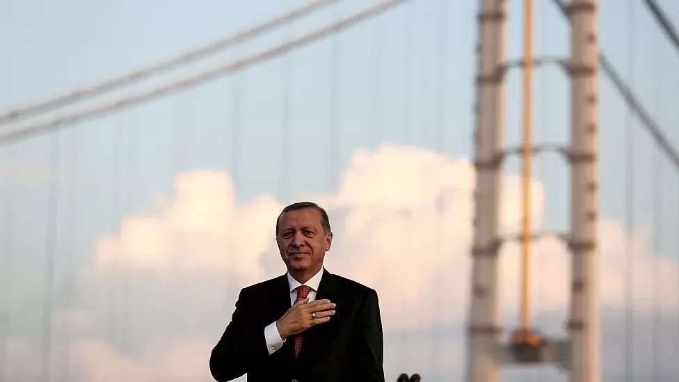 كيف وصل أردوغان لحكم تركيا قبل 20 عامًا؟