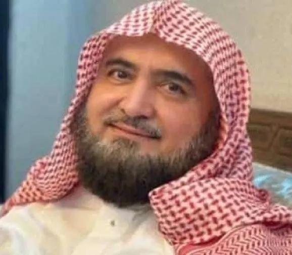الشيخ "محمد بن خليل قارئ" يلحق بأبيه وأخويه.. عائلة كلها مقرؤون