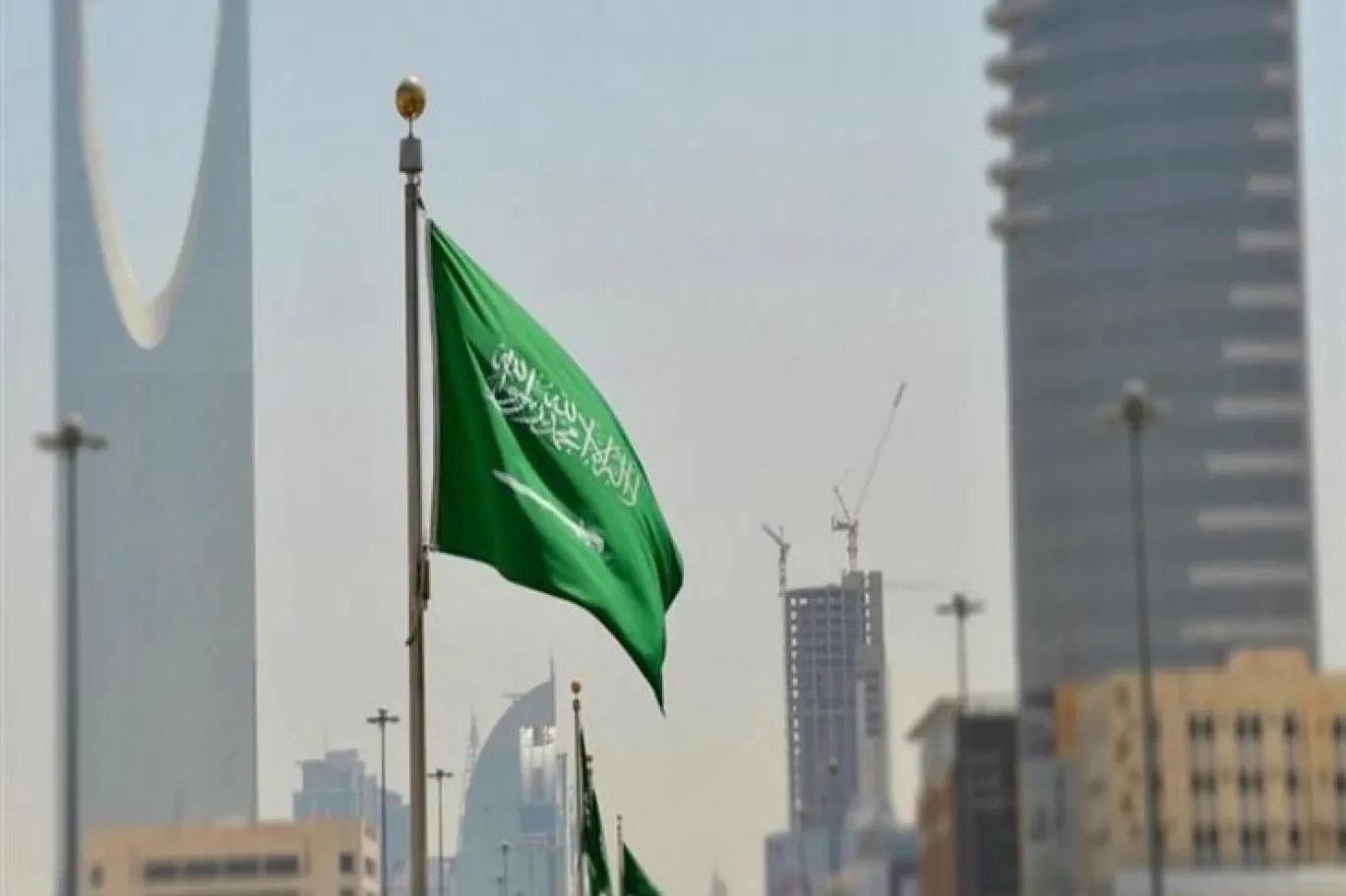 6 قرارات توطين جديدة لمهن وأنشطة في السعودية.. ما هي؟