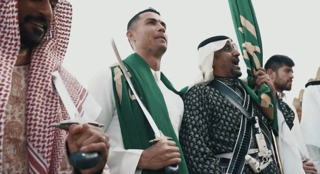 شاهد كيف احتفل كريستيانو رونالدو بيوم التأسيس
