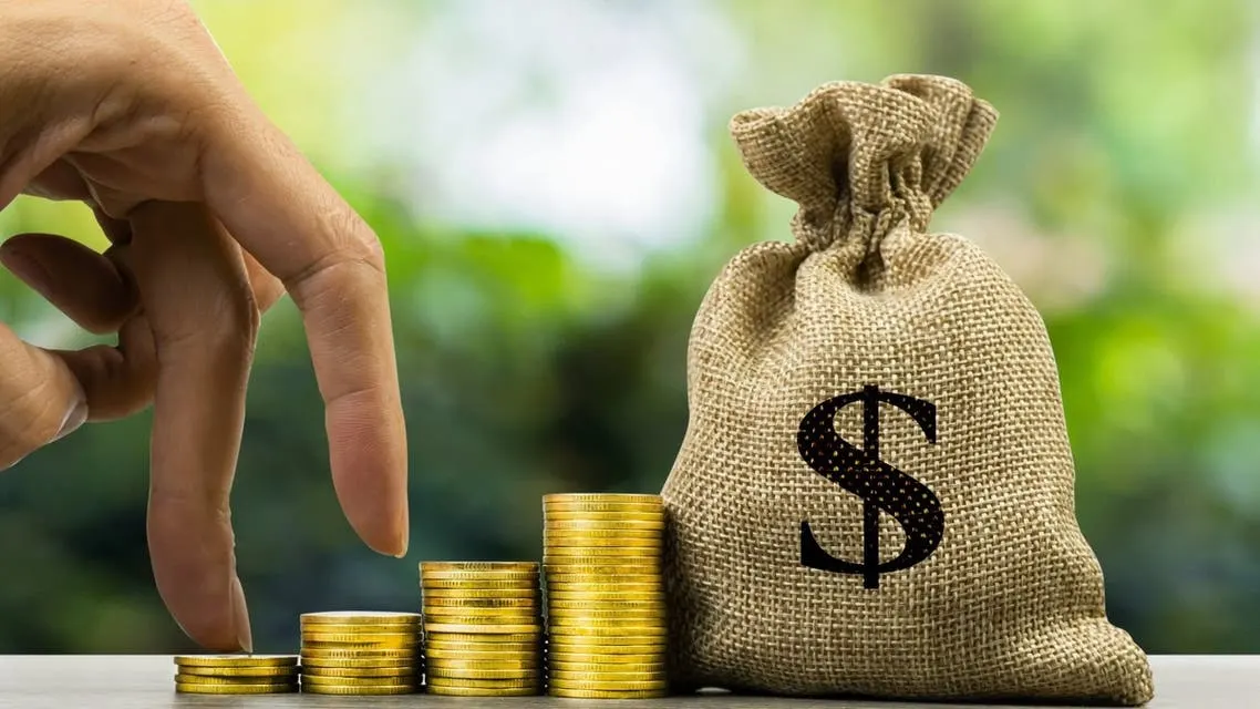 ترامب في مقدمتهم.. أثرياء غادروا فوربس 400