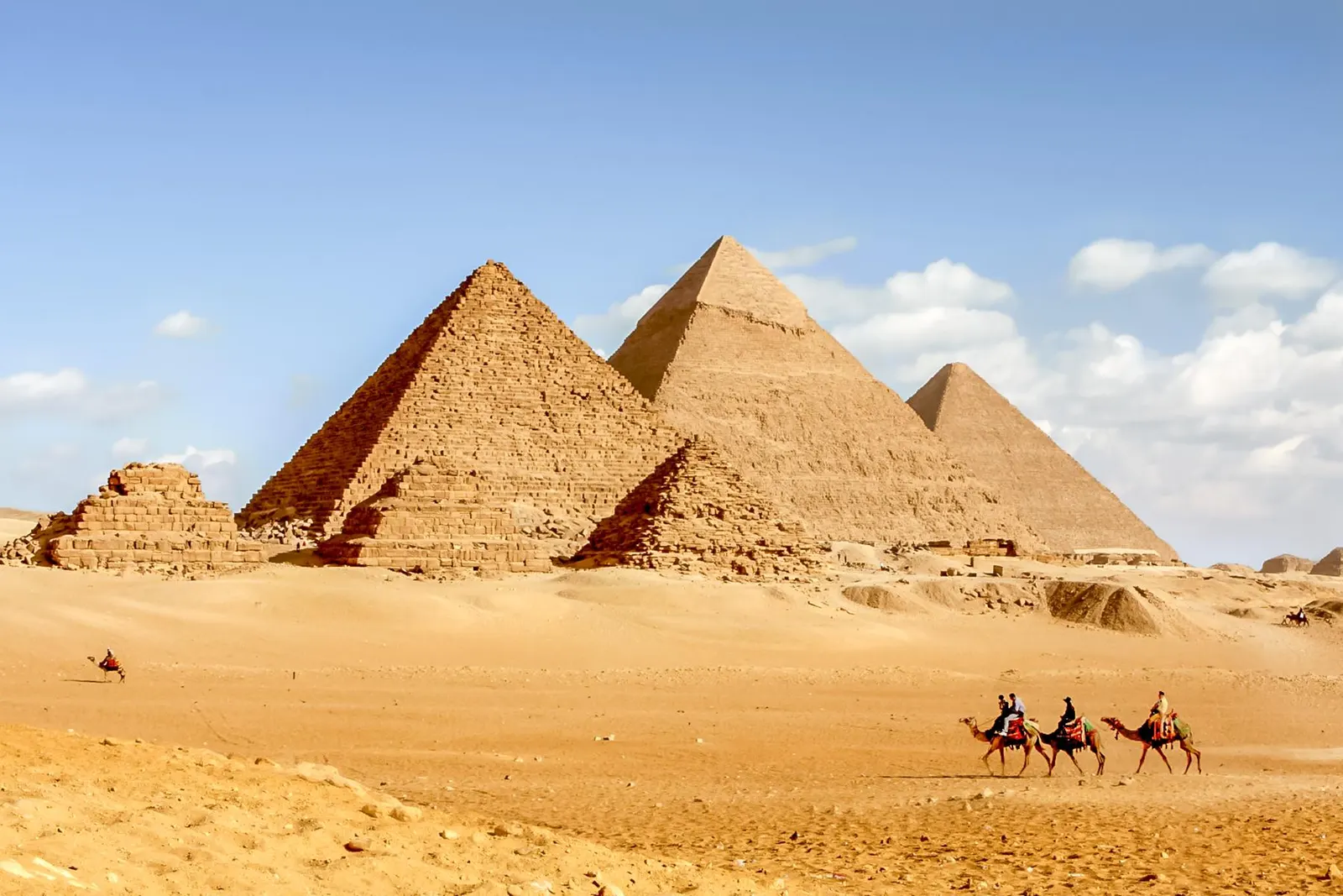 بينها مصر وسلطنة عمان.. أفضل الوجهات السياحية في 2022