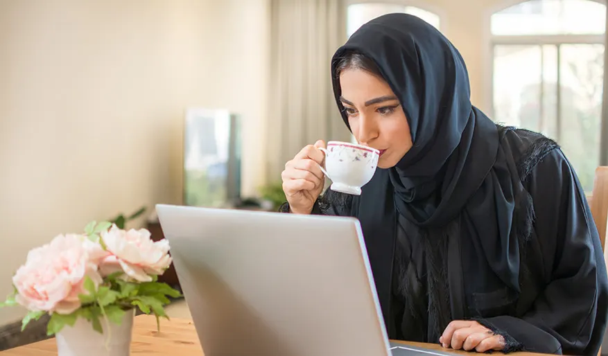 5 نصائح تجعل العمل من المنزل أكثر راحة ونجاحًا