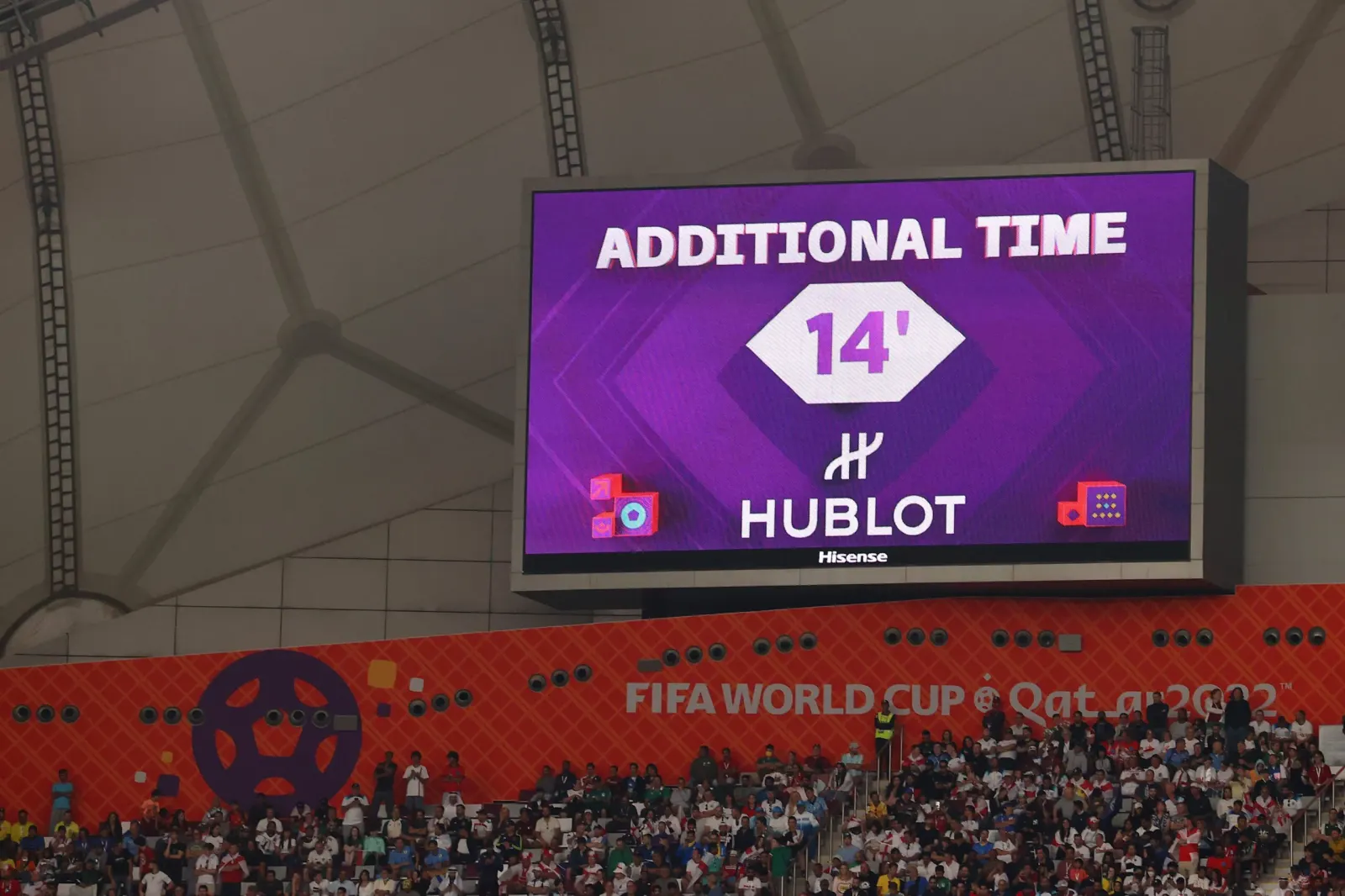 في مونديال قطر 2022.. لماذا أصبحت المباريات أطول من المعتاد؟