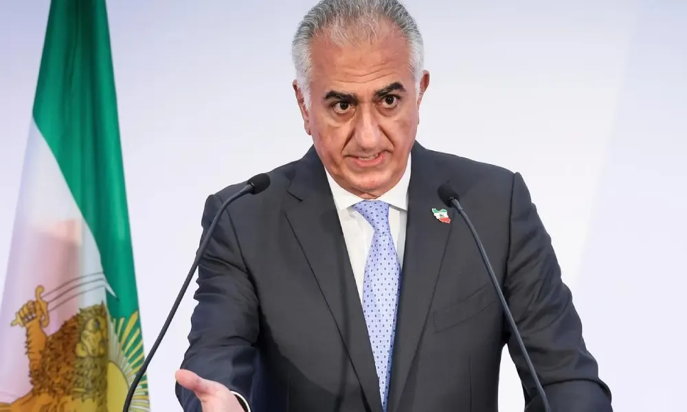 رضا بهلوي يوجه نداءً عاجلًا للعالم لمساندة الشعب الإيراني