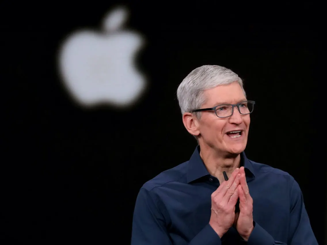 عقد من النمو.. ازدهار غير مسبوق لـ Apple تحت قيادة «تيم كوك»