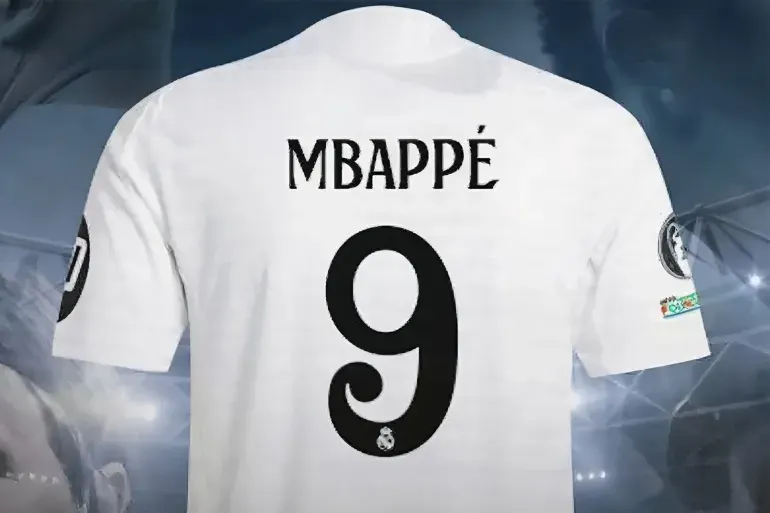 قبل "مبابي".. أعلام الرقم 9 في ريال مدريد
