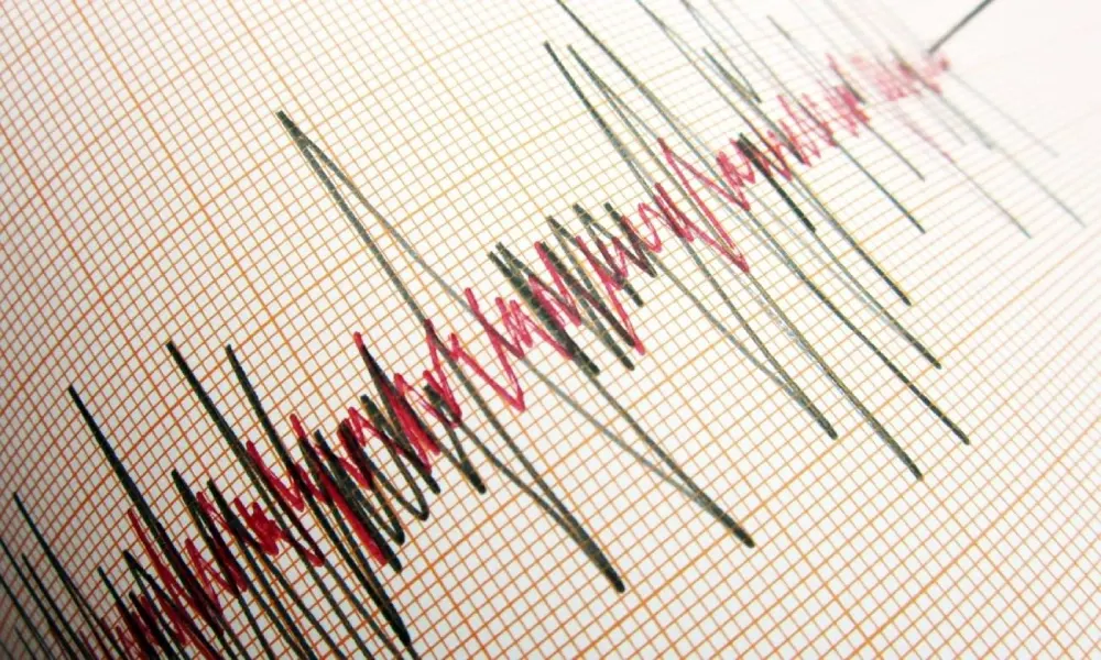 زلزال مصر.. هزة أرضية قوية توقظ سكان القاهرة