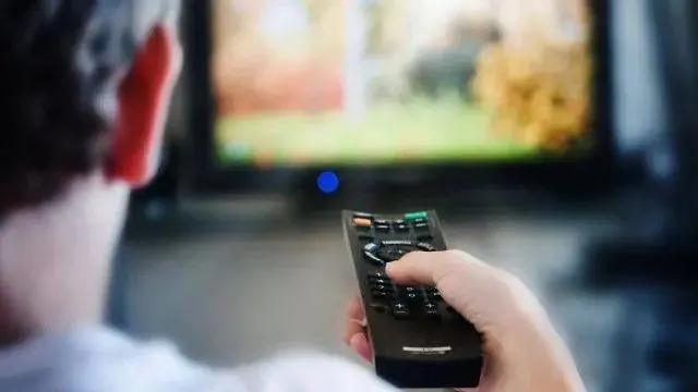 إدمان التلفاز.. الأعراض وكيفية التخلص منه