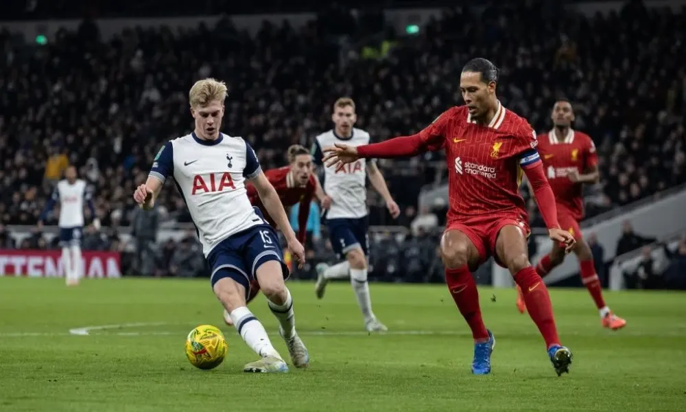 مباراة ليفربول وتوتنهام في كأس كاراباو.. الموعد والقنوات الناقلة والتشكيل المتوقع