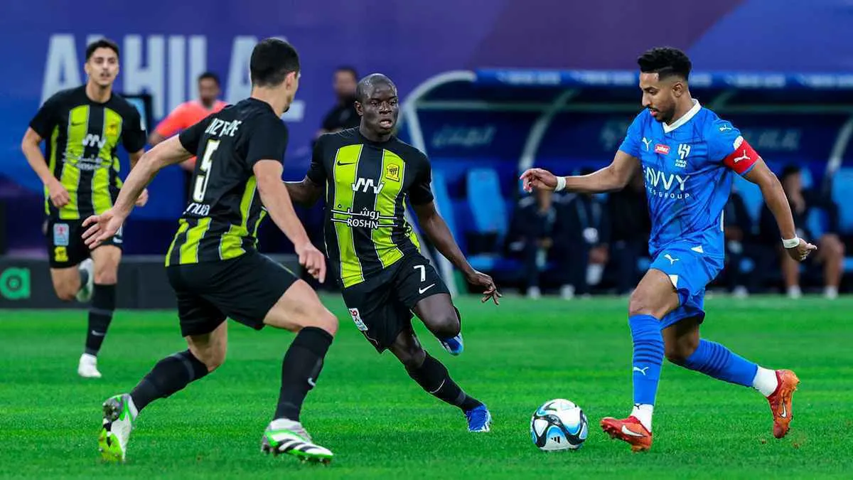 كلاسيكو يوم التأسيس.. موعد مباراة الاتحاد ضد الهلال والقنوات الناقلة والتشكيل المتوقع