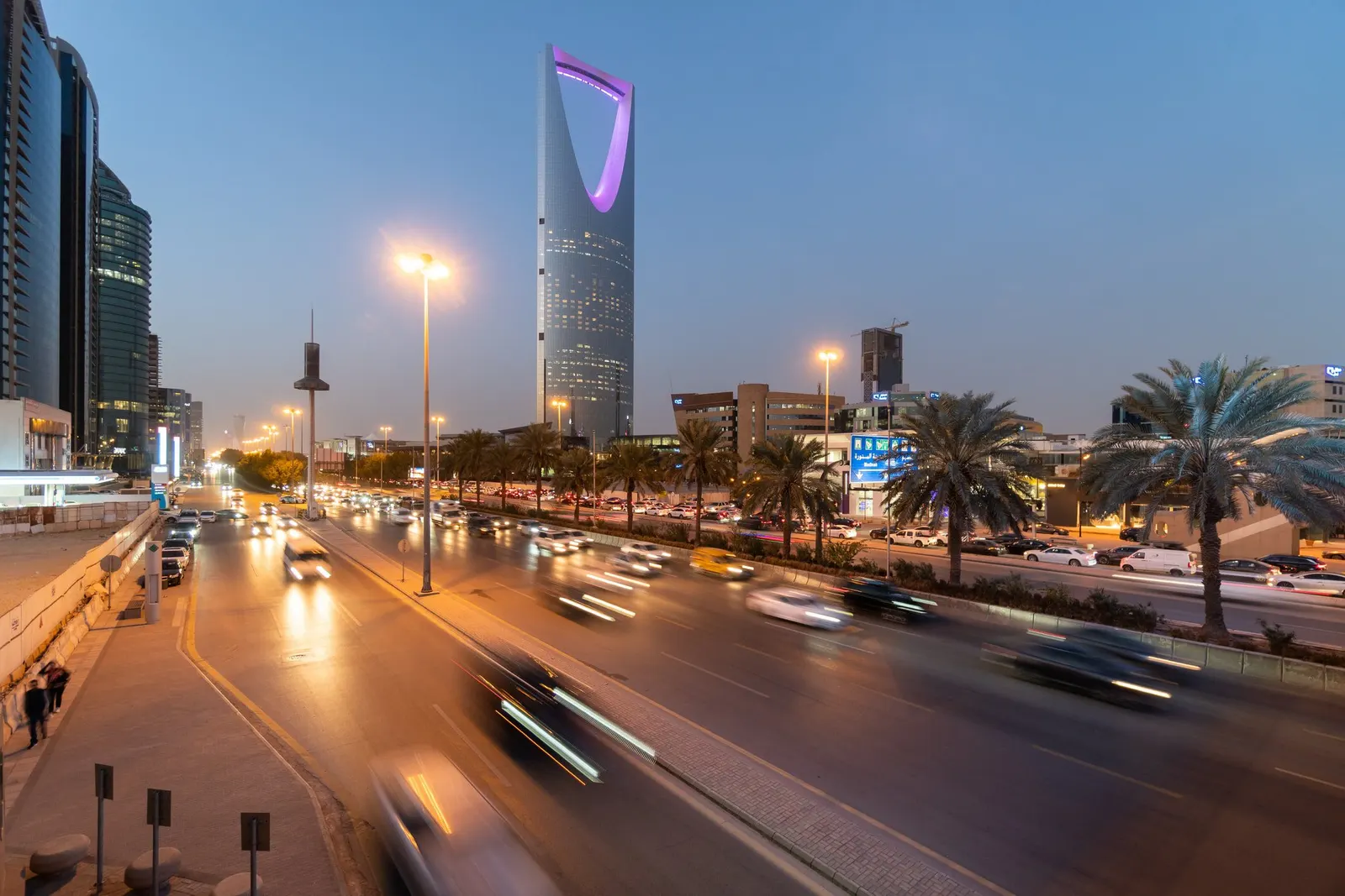 تقرير دولي يشدد على 5 محاور رئيسية لتحقيق النمو الاجتماعي والاقتصادي في السعودية