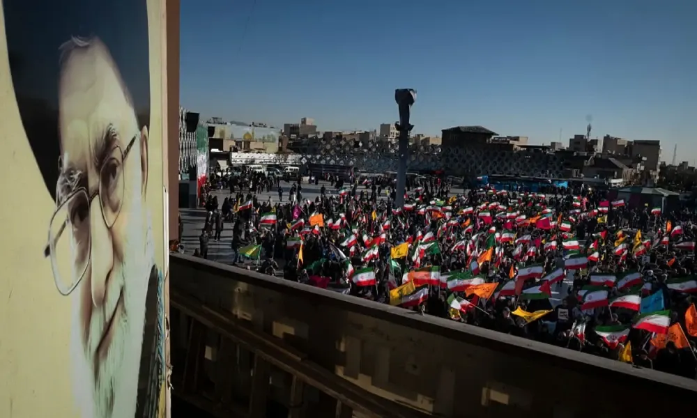 إيران بين الغضب الشعبي والضغوط الدولية.. كيف تصرفت الحكومة؟