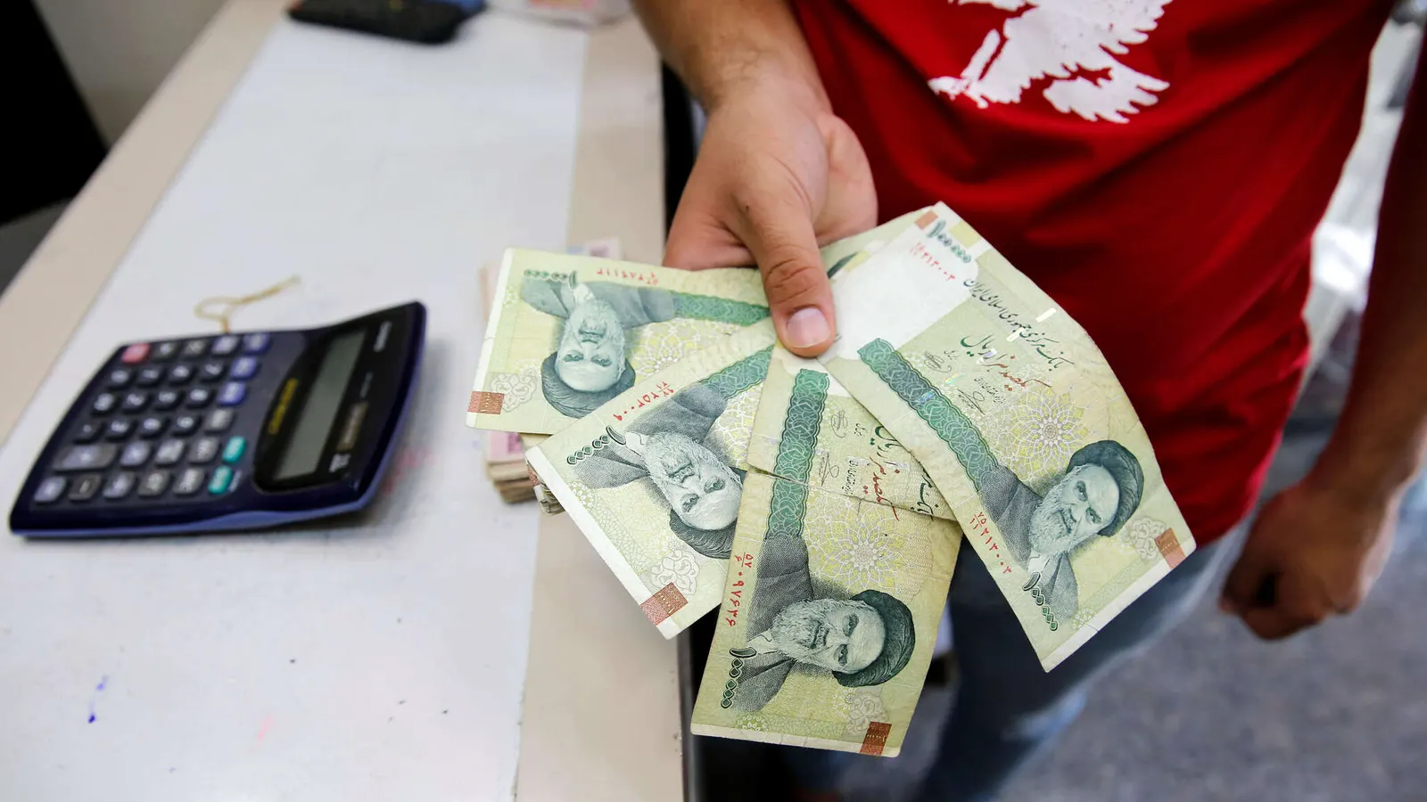 الأصول الإيرانية المجمدة لدى دول العالم