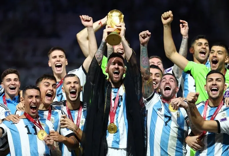 أبرز صور نهائي كأس العالم 2022.. ميسي يتقلد الذهب ويترك الفضة لمبابي