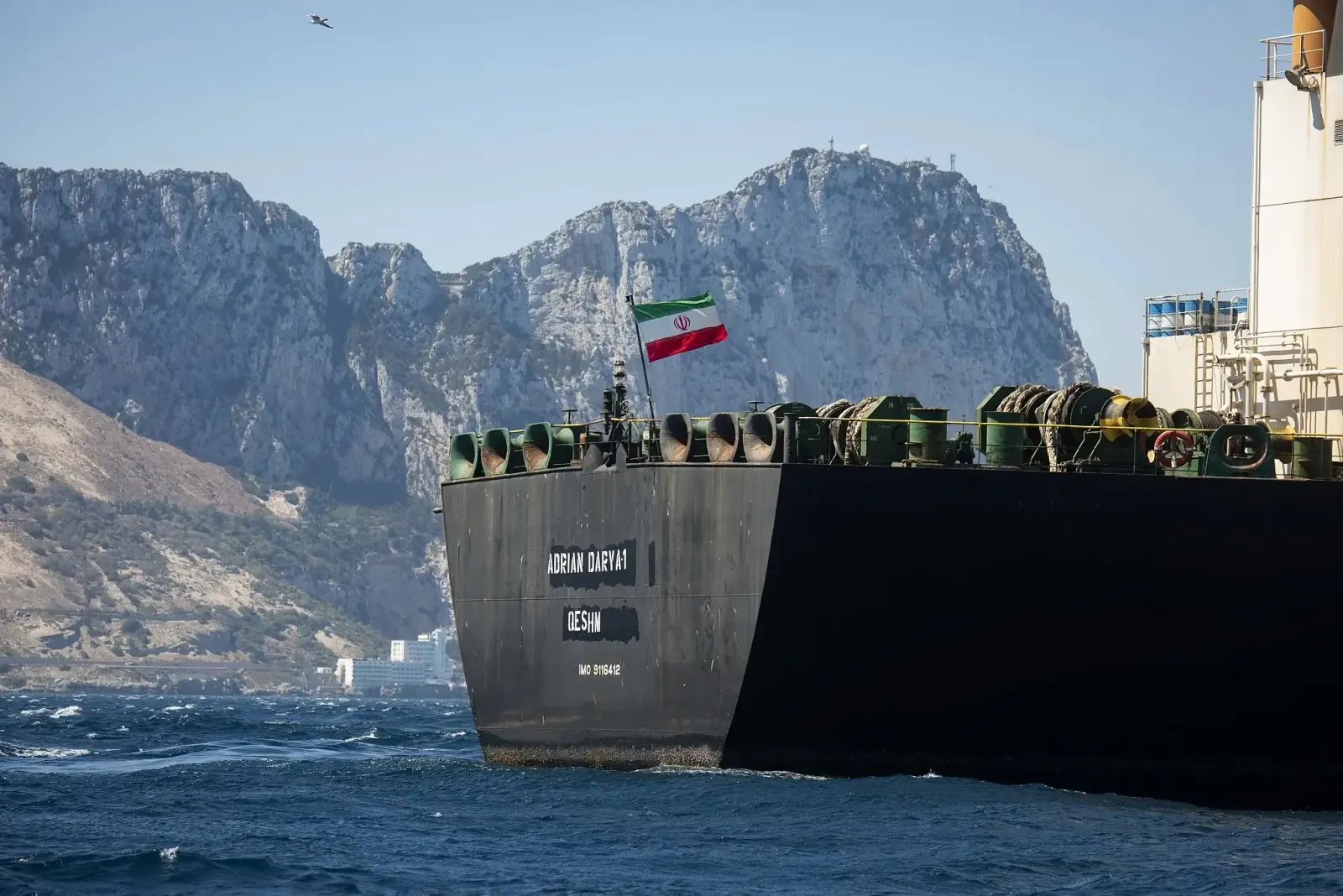 هل يخفف رفع العقوبات عن النفط الإيراني أسعار الطاقة؟