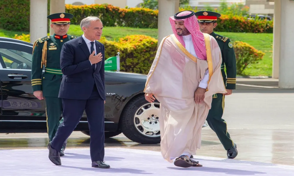 سمو ولي العهد يستقبل رئيس وزراء كندا في قصر السلام بجدة