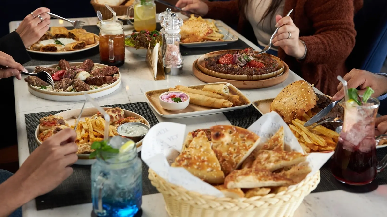 ما هي ملصقات البصمة الكربونية للطعام؟ وهل يمكن تعميمها؟