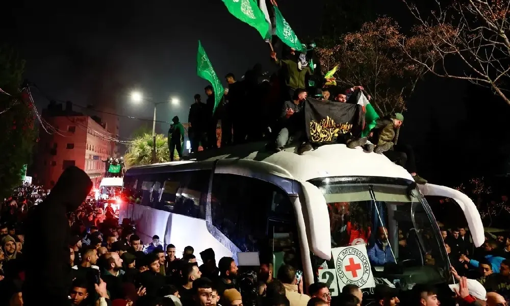إنفوجرافيك| من هي خالدة جرار المُفرج عنها ضمن اتفاق وقف إطلاق النار؟