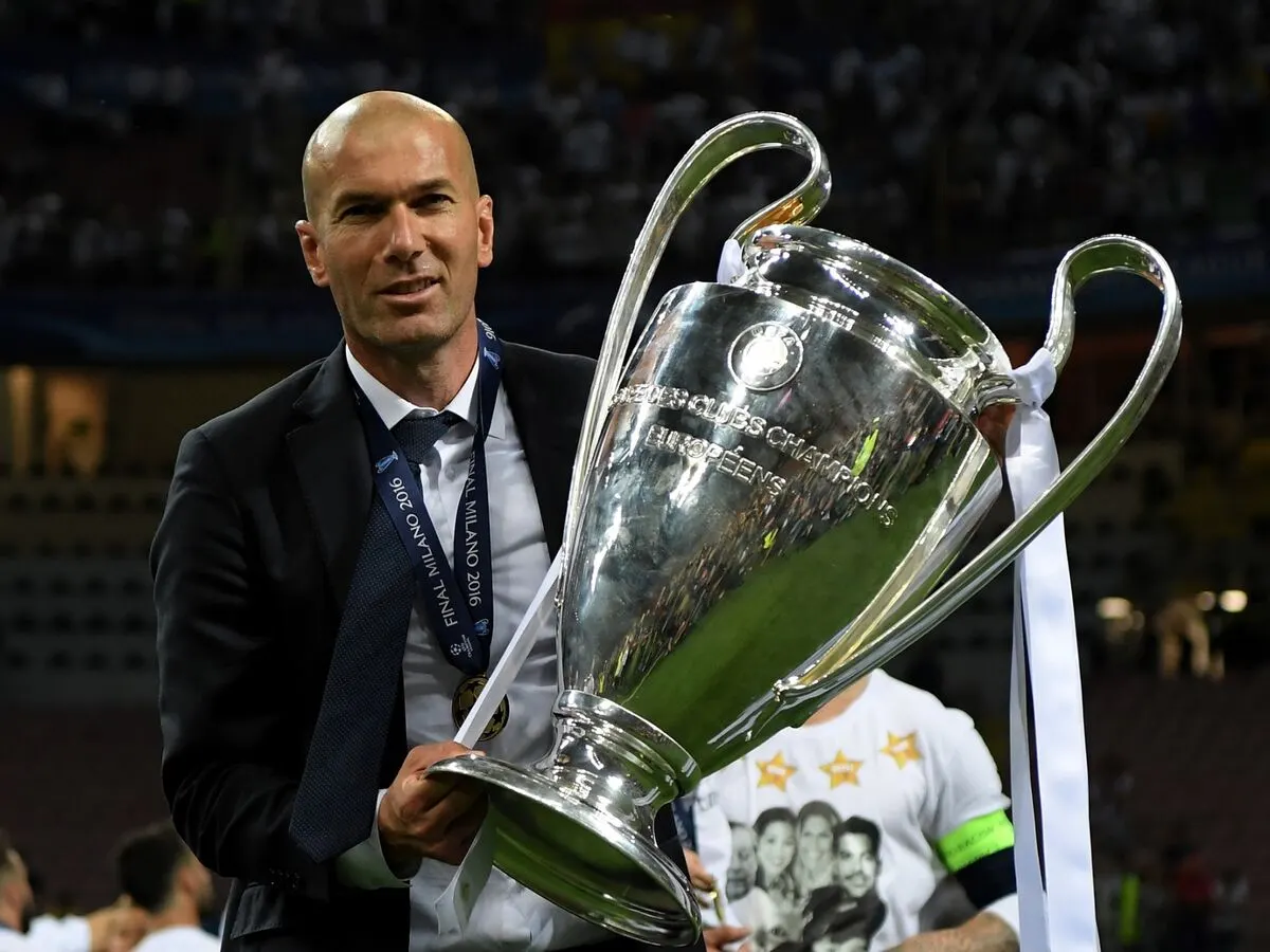 بعد طرح اسمه لتدريب الاتحاد.. لماذا لم يدرب زيدان سوى ريال مدريد؟