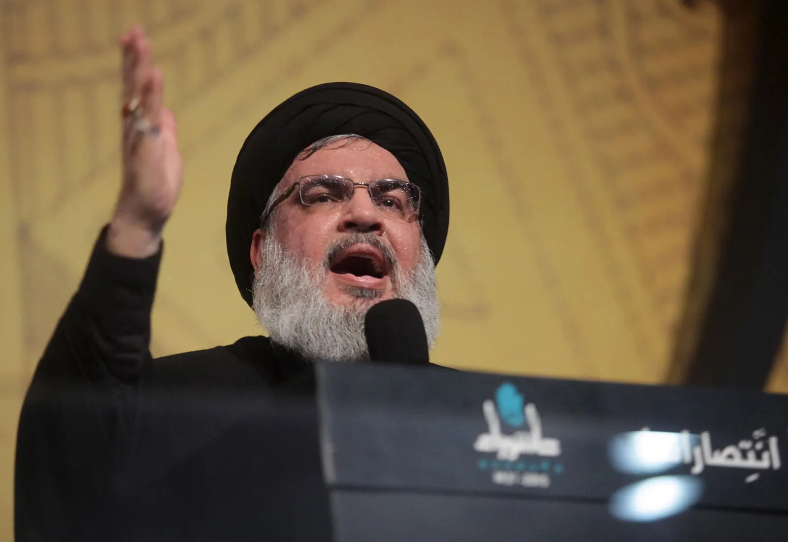 لماذا هدد "حزب الله" بضرب قبرص؟