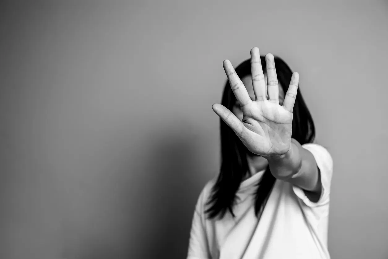 العنف ضد النساء.. 5 حالات قتل كل ساعة في 2021